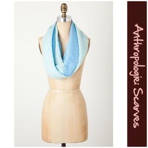 Anthro “Textured Ombre Loop” by Echo